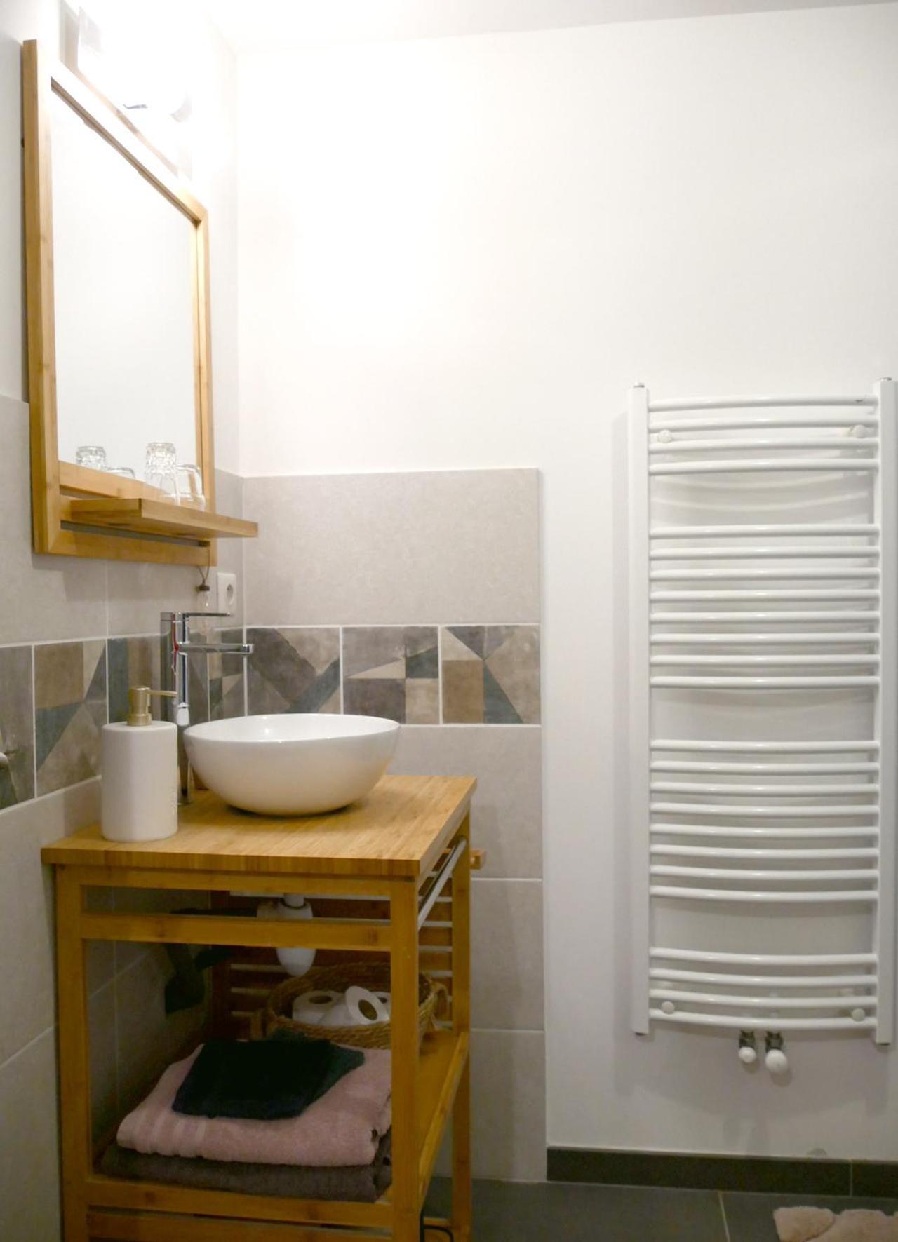 Charmante Suite Independante En Maison De Village Loriol-sur-Drome Extérieur photo